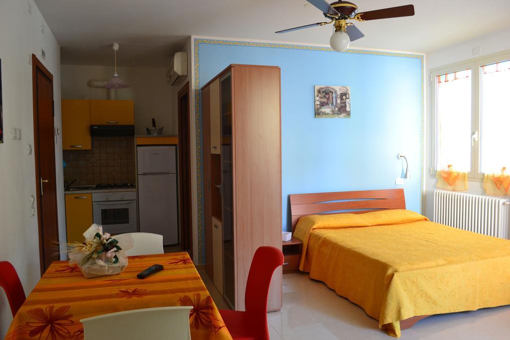 Residence Blu Marine リミニ 部屋 写真